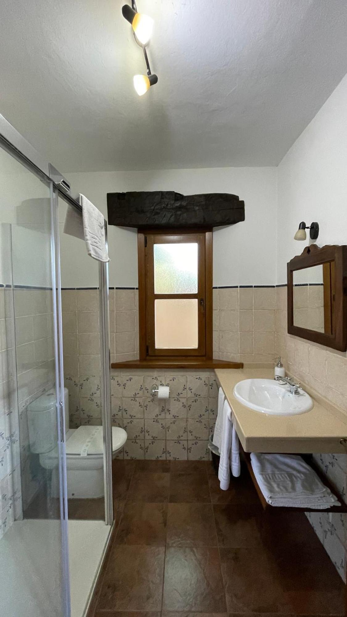 Apartamentos El Picoretu Mestas De Con Zewnętrze zdjęcie