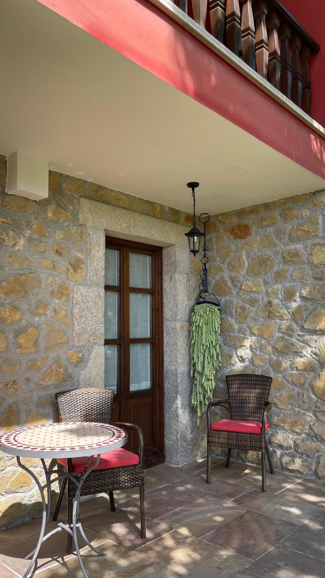 Apartamentos El Picoretu Mestas De Con Zewnętrze zdjęcie