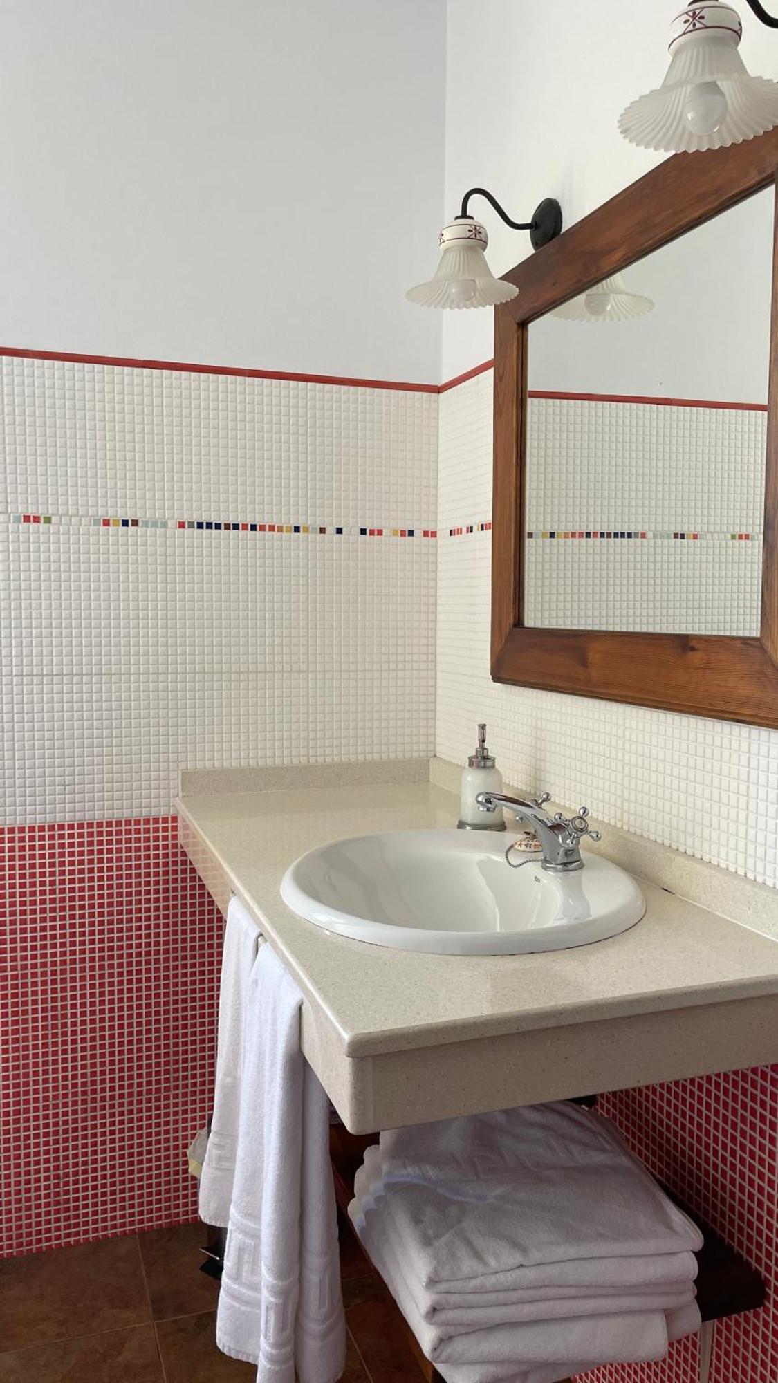 Apartamentos El Picoretu Mestas De Con Zewnętrze zdjęcie