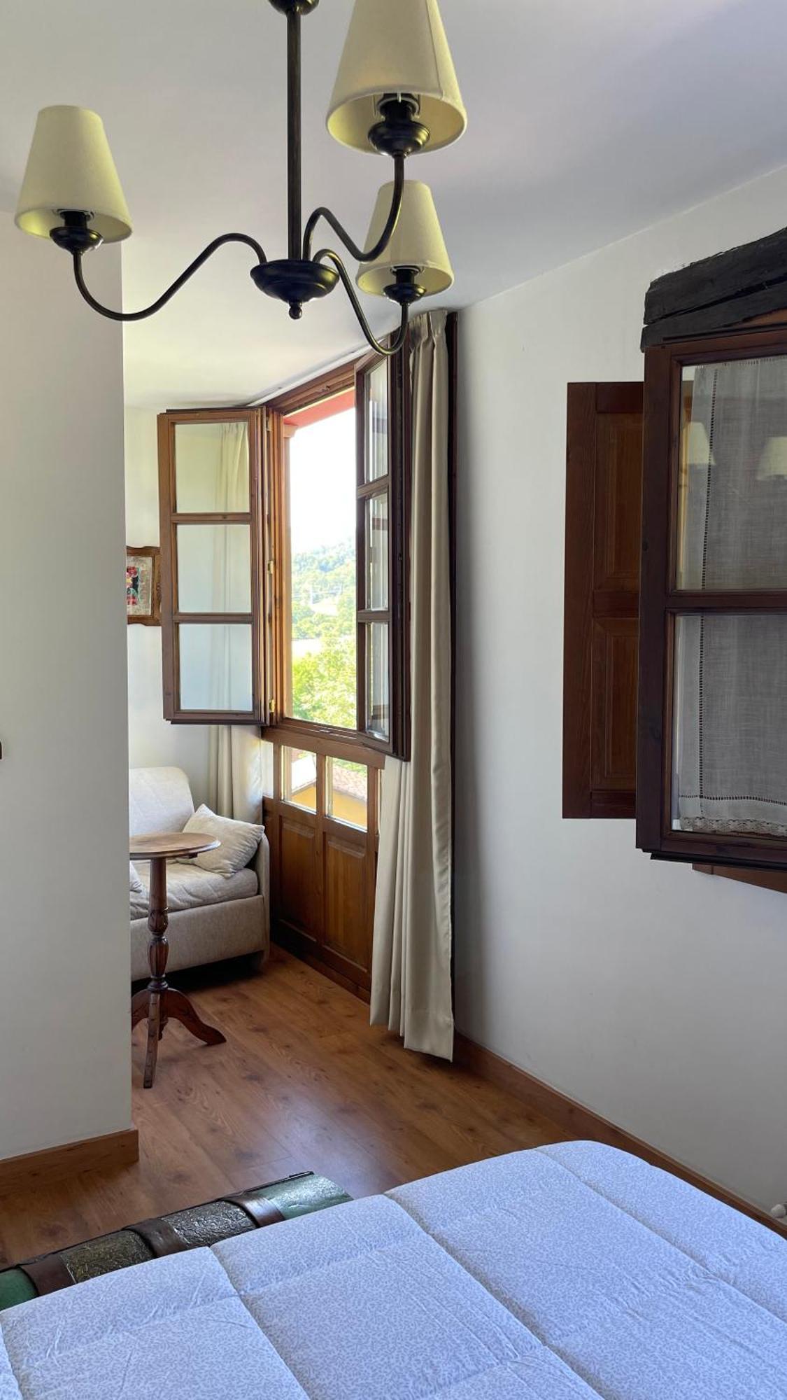 Apartamentos El Picoretu Mestas De Con Zewnętrze zdjęcie